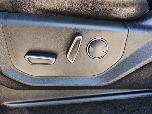 Used 2018 Ford F150 Raptor w/ Equipment Group 802A Luxury image 12