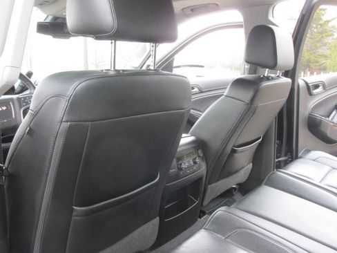 Used 2019 GMC Yukon XL SLT w/ Premium Edition image 83