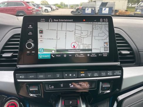 Used 2025 Honda Odyssey Touring image 13