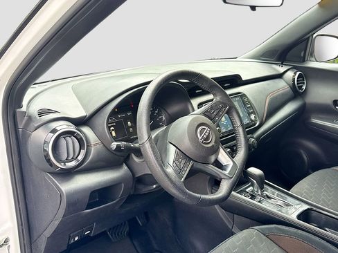 Certified 2024 Nissan Kicks SR FWD image 30
