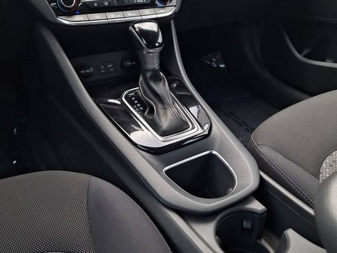 Used 2018 Hyundai Ioniq Blue FWD image 23