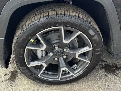 New 2026 Jeep Cherokee Overland AWD/4WD image 10