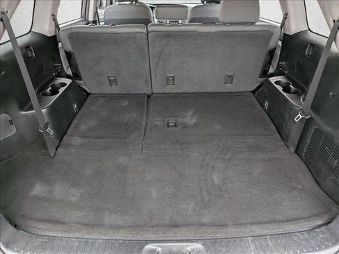 Used 2016 Toyota Highlander LE image 6