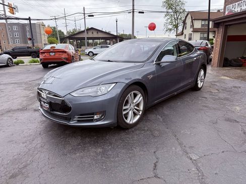 Used 2013 Tesla Model S RWD image 1