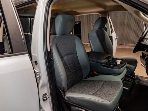 Used 2014 RAM 2500 SLT w/ Luxury Group RWD image 25