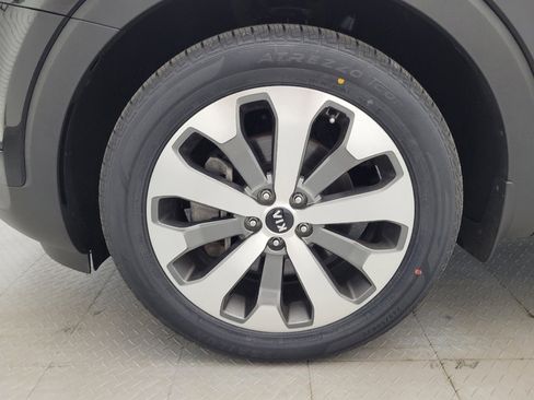 Used 2021 Kia Telluride S image 31