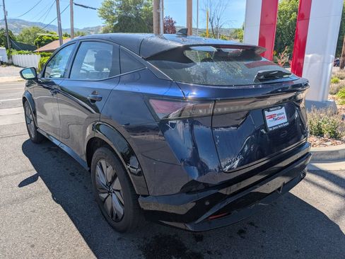 Used 2023 Nissan Ariya AWD image 6