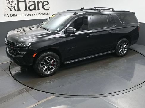 Used 2024 Chevrolet Suburban Z71 w/ Off-Road Capability Package AWD/4WD image 46
