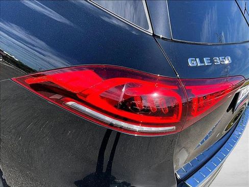 Used 2021 Mercedes-Benz GLE 350 4MATIC image 29