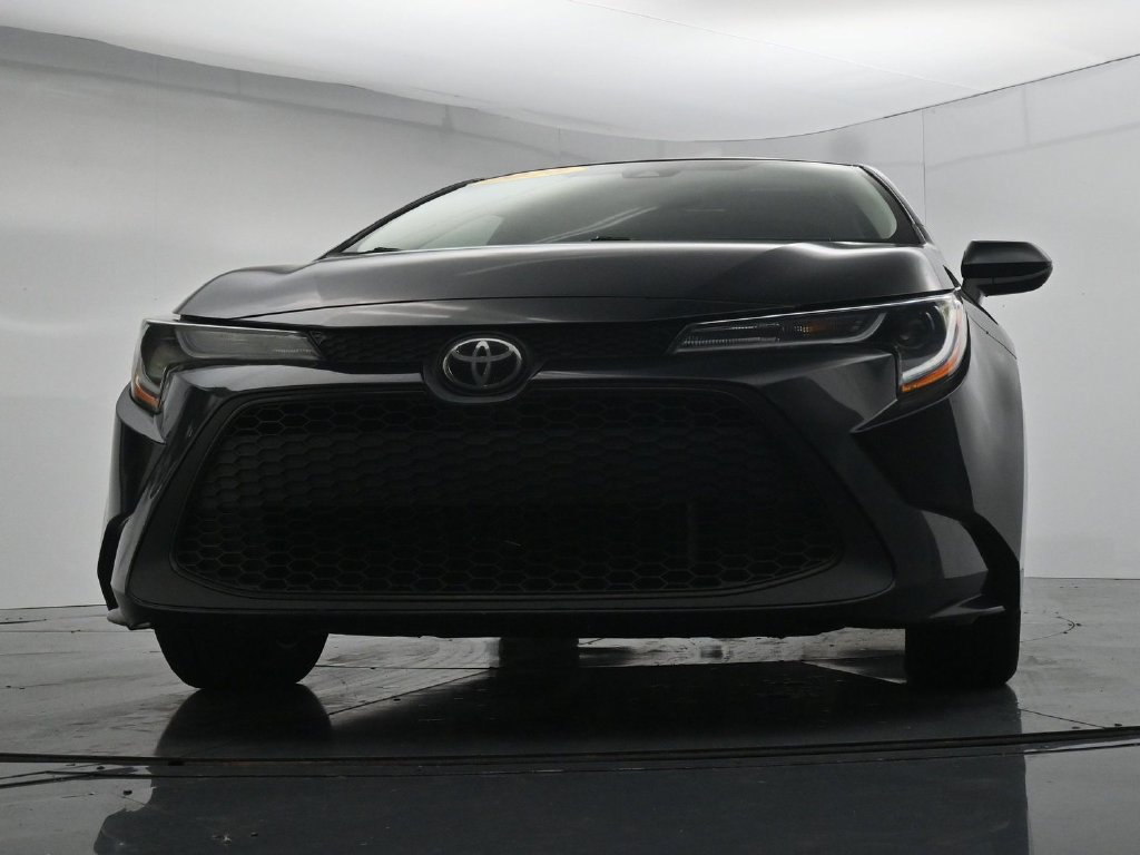 Used 2020 Toyota Corolla LE FWD image 30