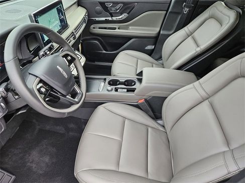 New 2026 Lincoln Corsair Premiere image 12