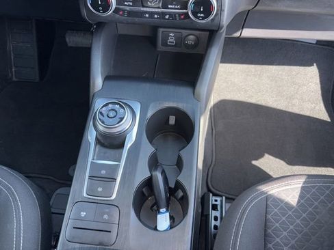 Certified 2024 Ford Escape Active AWD/4WD image 9