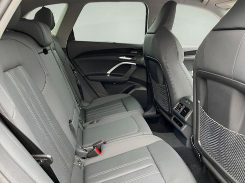 New 2025 Audi Q5 Premium Plus image 17