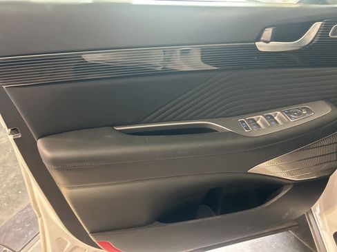 Used 2023 Hyundai Palisade Calligraphy image 23