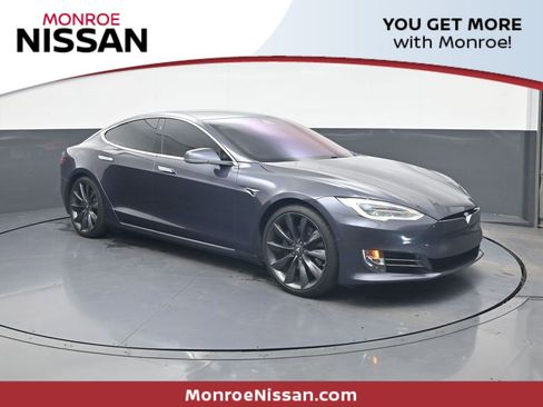 Used 2018 Tesla Model S 75D image 1