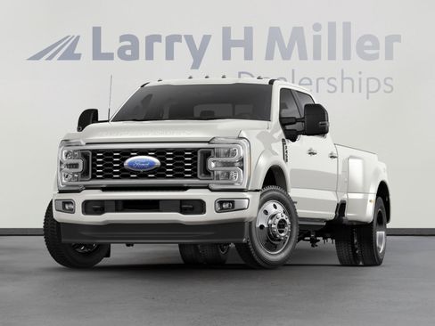 Used 2026 Ford F450 Platinum w/ FX4 Off-Road Package AWD/4WD image 1