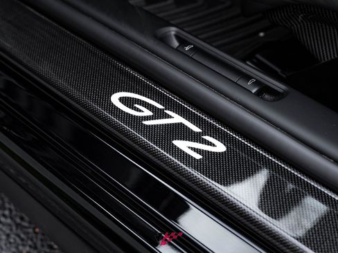 Used 2008 Porsche 911 GT2 RWD image 39