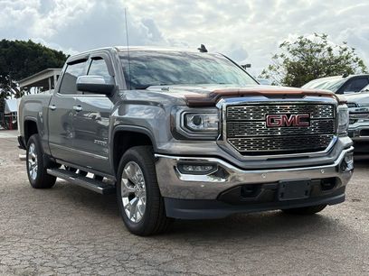 Used 2017 GMC Sierra 1500 SLT w/ SLT Premium Package