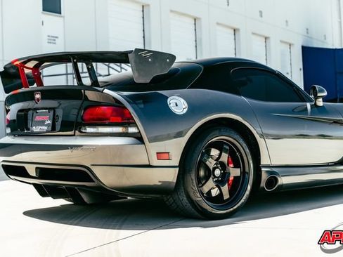 Used 2010 Dodge Viper ACR RWD image 50