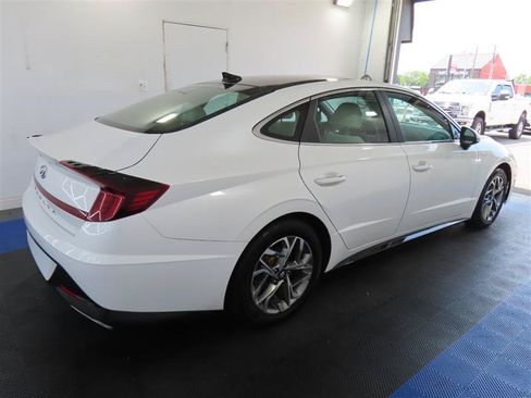Used 2022 Hyundai Sonata SEL w/ Convenience Package FWD image 13