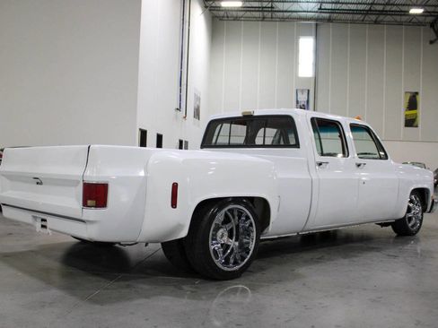 Used 1988 Chevrolet Silverado 3500 2WD Crew Cab image 7