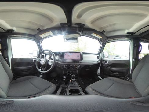 Used 2025 Jeep Wrangler Unlimited Sport AWD/4WD image 42