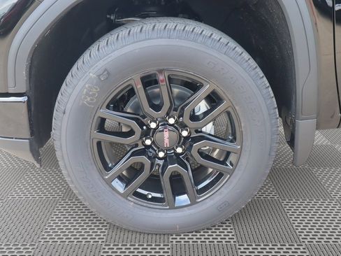 New 2026 GMC Sierra 1500 Elevation image 17