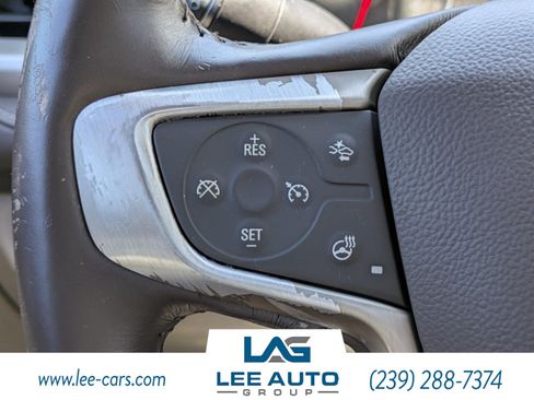 Used 2017 GMC Acadia Denali w/ Technology Package FWD image 25