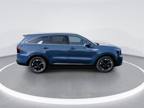 New 2026 Kia Sorento S w/ S Panoramic Sunroof Package image 9