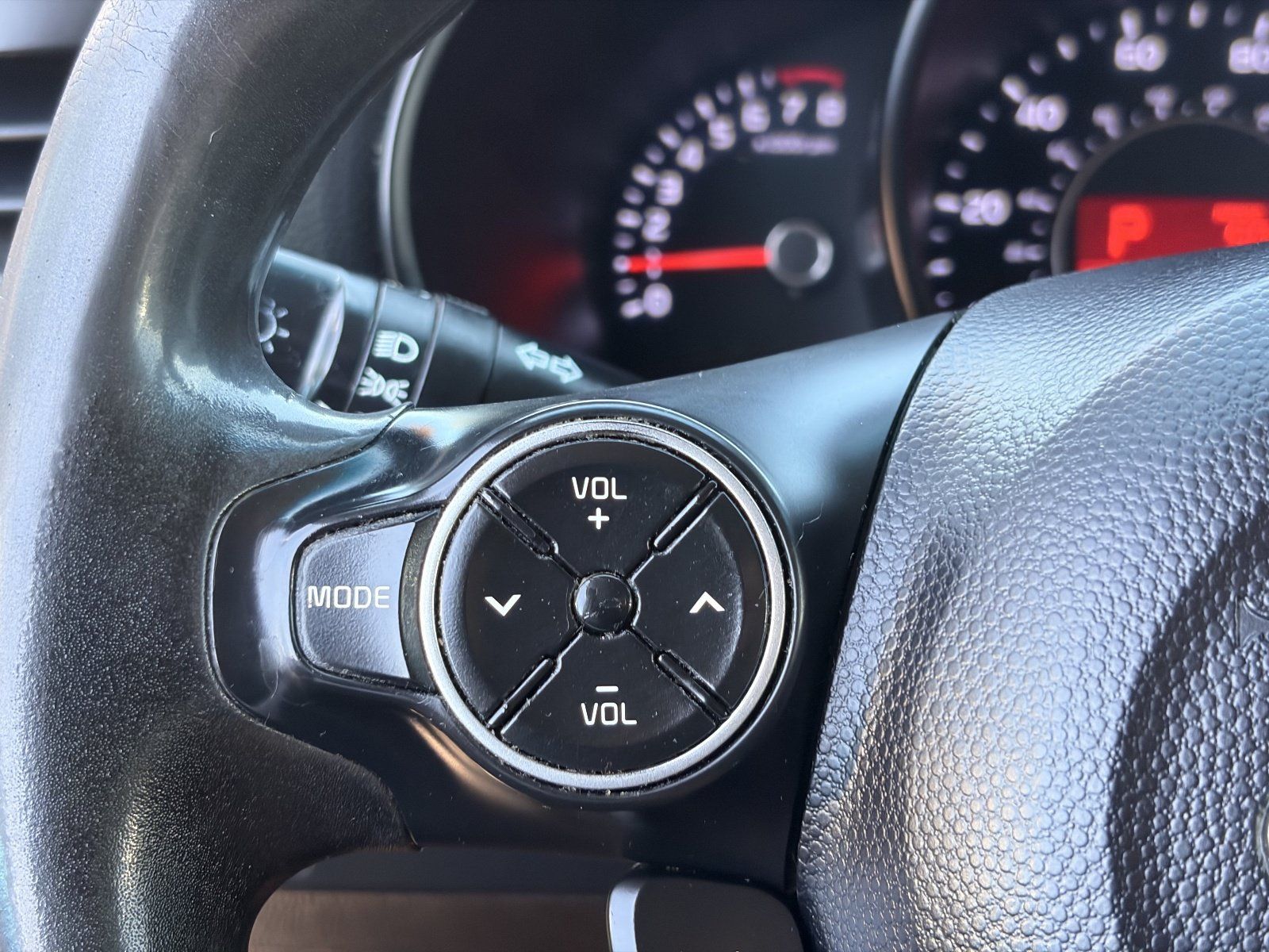 Used 2015 Kia Soul + FWD image 27