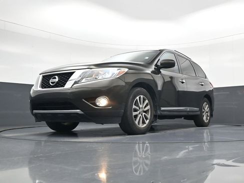 Used 2015 Nissan Pathfinder SL w/ SL Premium Package FWD image 19
