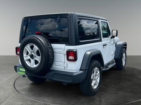 Used 2018 Jeep Wrangler Sport AWD/4WD image 10