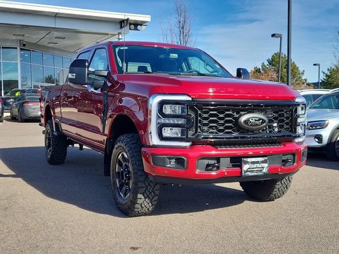 Used 2025 Ford F250 Lariat w/ Lariat Ultimate Package image 3