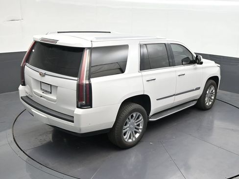 Used 2020 Cadillac Escalade 2WD image 20