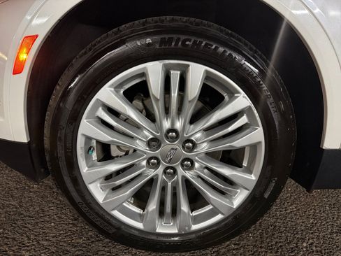 Used 2019 Cadillac XT5 Premium Luxury w/ Driver Assist Package image 11