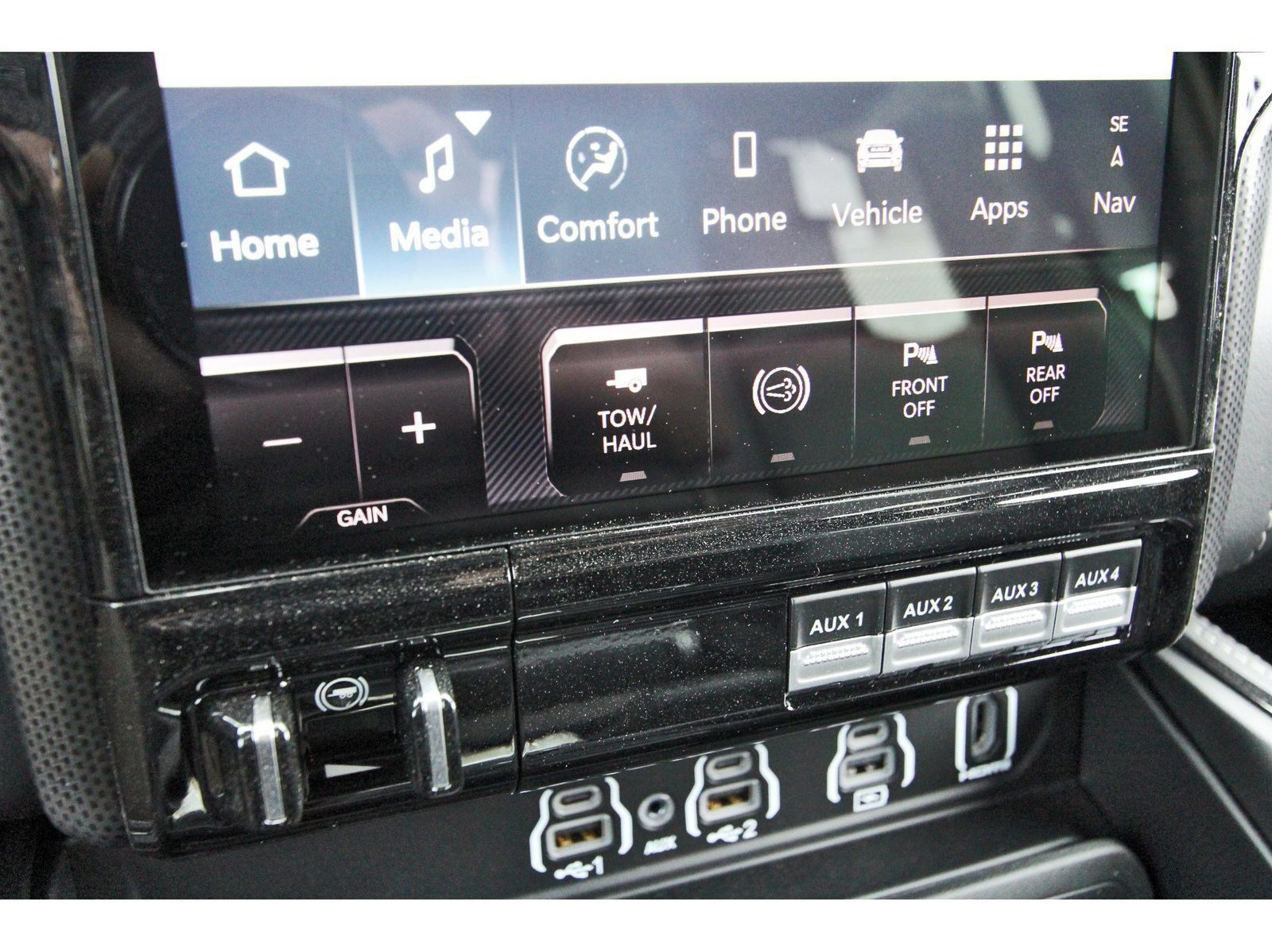 New 2026 RAM 2500 Limited AWD/4WD image 21
