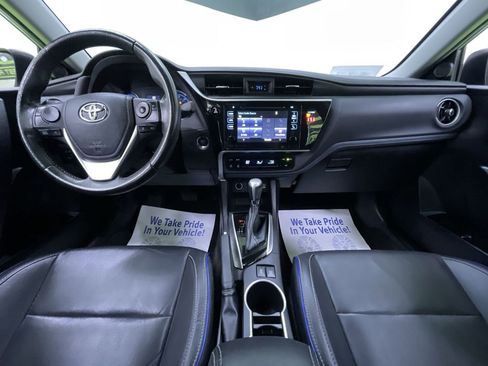 Used 2019 Toyota Corolla XSE image 18