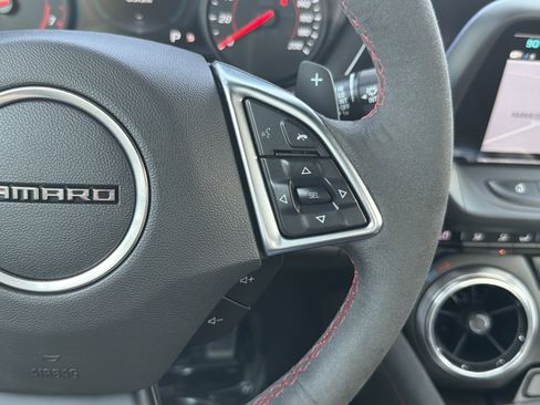 Used 2018 Chevrolet Camaro ZL1 RWD image 19