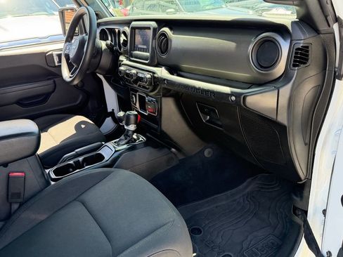 Used 2023 Jeep Wrangler Sport AWD/4WD image 13