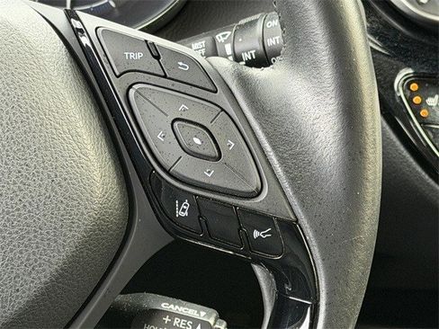 Certified 2021 Toyota C-HR Limited image 15