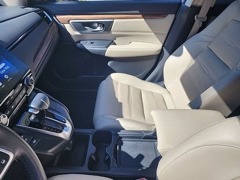 Used 2019 Honda CR-V Touring image 12