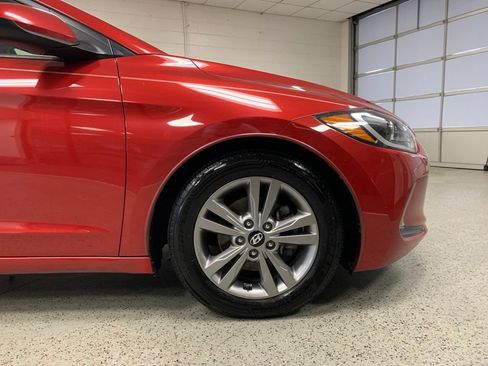 Used 2017 Hyundai Elantra SE w/ SE A/T Tech Package 03 FWD image 8