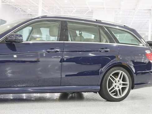 Used 2016 Mercedes-Benz E 350 4MATIC Wagon w/ Premium Package image 3