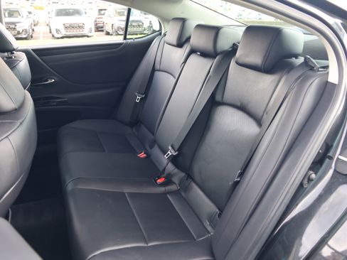 Certified 2023 Lexus ES 350 w/ Premium Package image 34