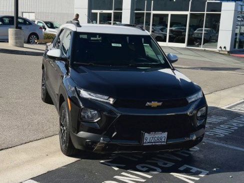 Used 2023 Chevrolet TrailBlazer ACTIV w/ Technology Package image 3