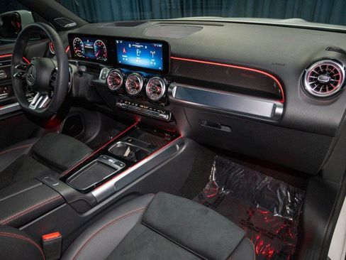 Certified 2026 Mercedes-Benz GLB 35 AMG 4MATIC image 17