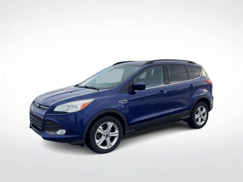 Used 2014 Ford Escape SE w/ Equipment Group 201A image 4