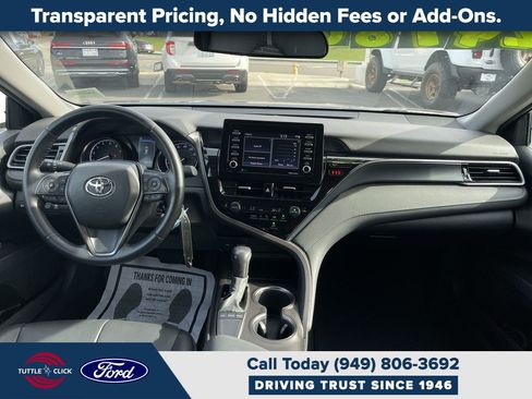 Used 2022 Toyota Camry SE w/ Carpet Mat Package (TMS) FWD image 18