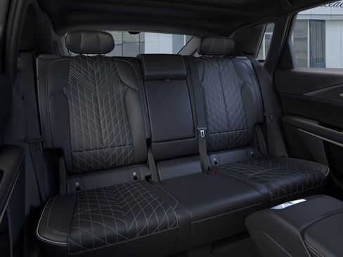 New 2026 Cadillac Lyriq V w/ LPO, Floor Liner Package AWD/4WD image 17