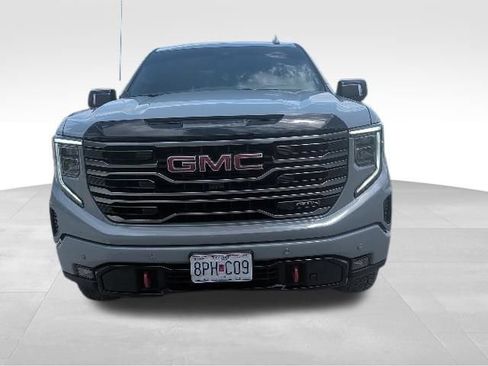 Used 2025 GMC Sierra 1500 AT4 w/ AT4 Premium Package AWD/4WD image 10
